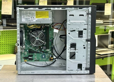 Fujitsu Esprimo P556E90+ 1